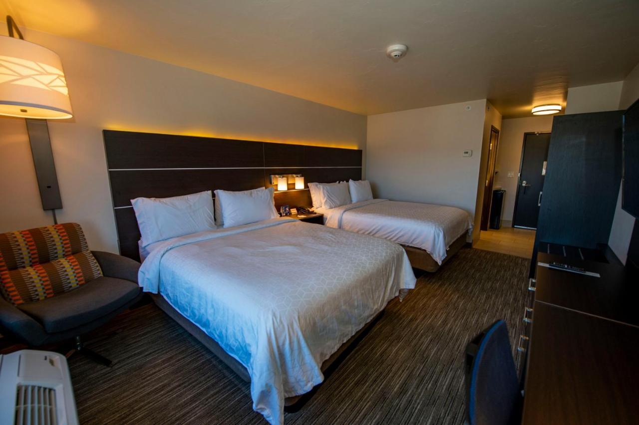 Holiday Inn Express & Suites - Colorado Springs Afa Northgate By Ihg Extérieur photo