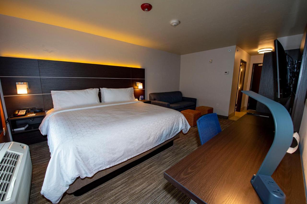 Holiday Inn Express & Suites - Colorado Springs Afa Northgate By Ihg Extérieur photo