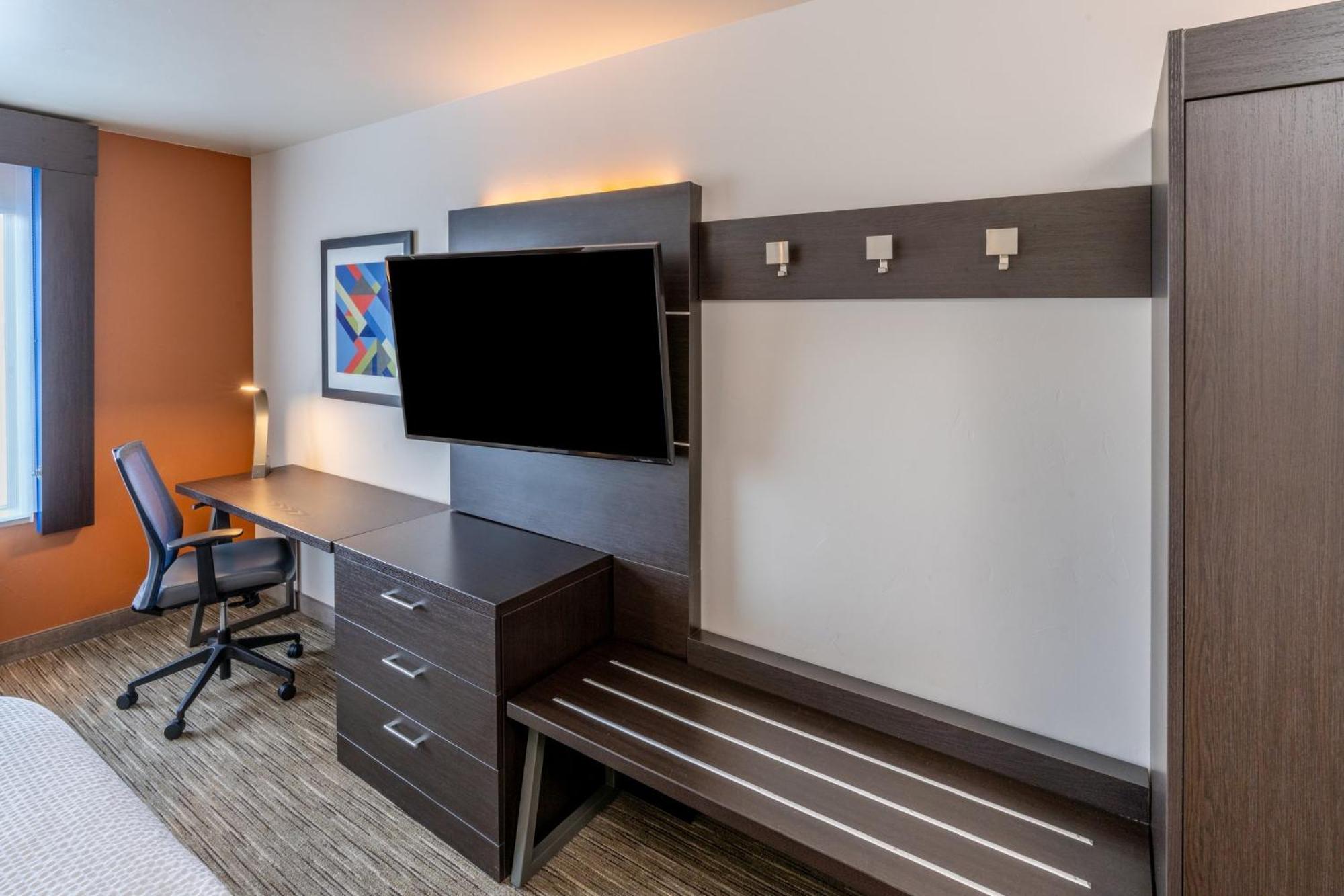 Holiday Inn Express & Suites - Colorado Springs Afa Northgate By Ihg Extérieur photo