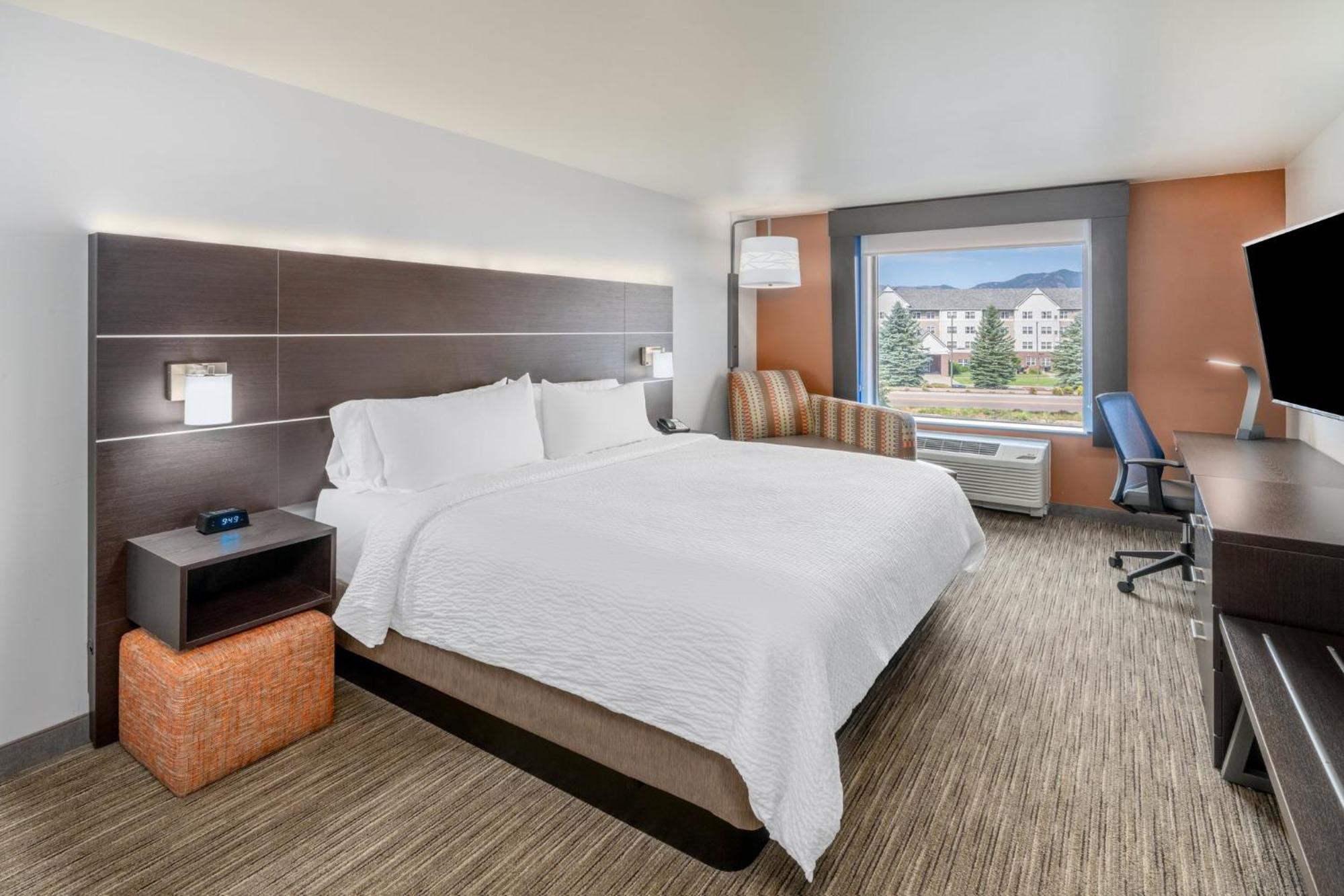 Holiday Inn Express & Suites - Colorado Springs Afa Northgate By Ihg Extérieur photo