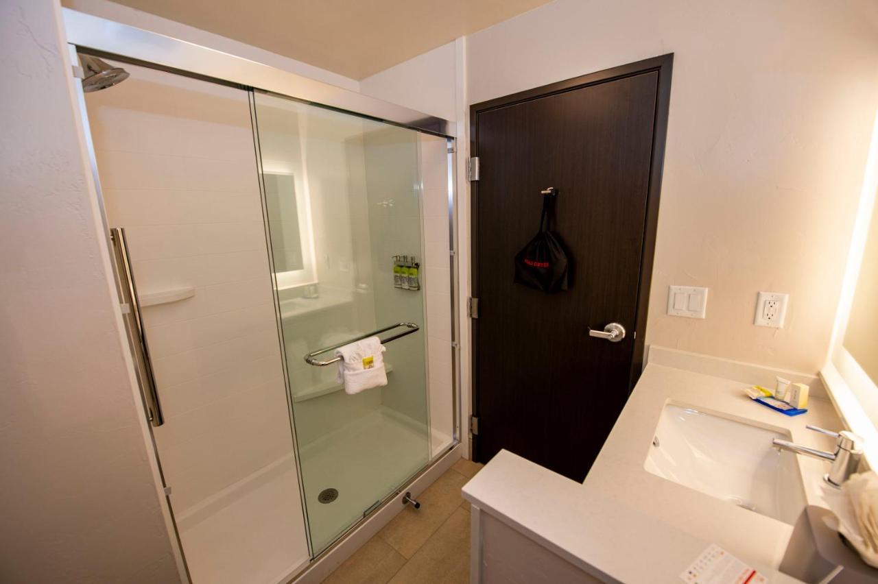 Holiday Inn Express & Suites - Colorado Springs Afa Northgate By Ihg Chambre photo