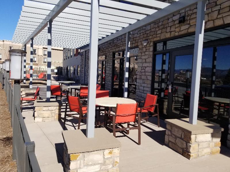 Holiday Inn Express & Suites - Colorado Springs Afa Northgate By Ihg Extérieur photo
